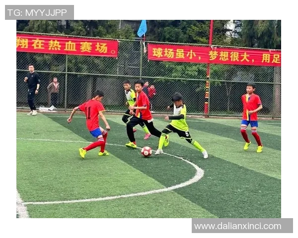 全息技术打造沉浸式体验带你走进绿茵场感受足球球星风采