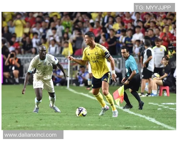 二星足球队的代表球星及其在球队中的核心作用解析